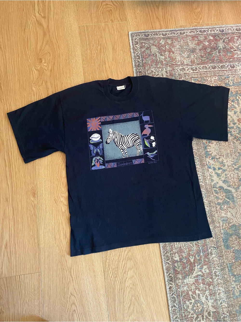 Vintage Zimbabwe Zebra Graphic T-Shirt EARTH brand Black Safari Tee Size Large